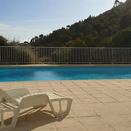 Isia בית נופש אזה